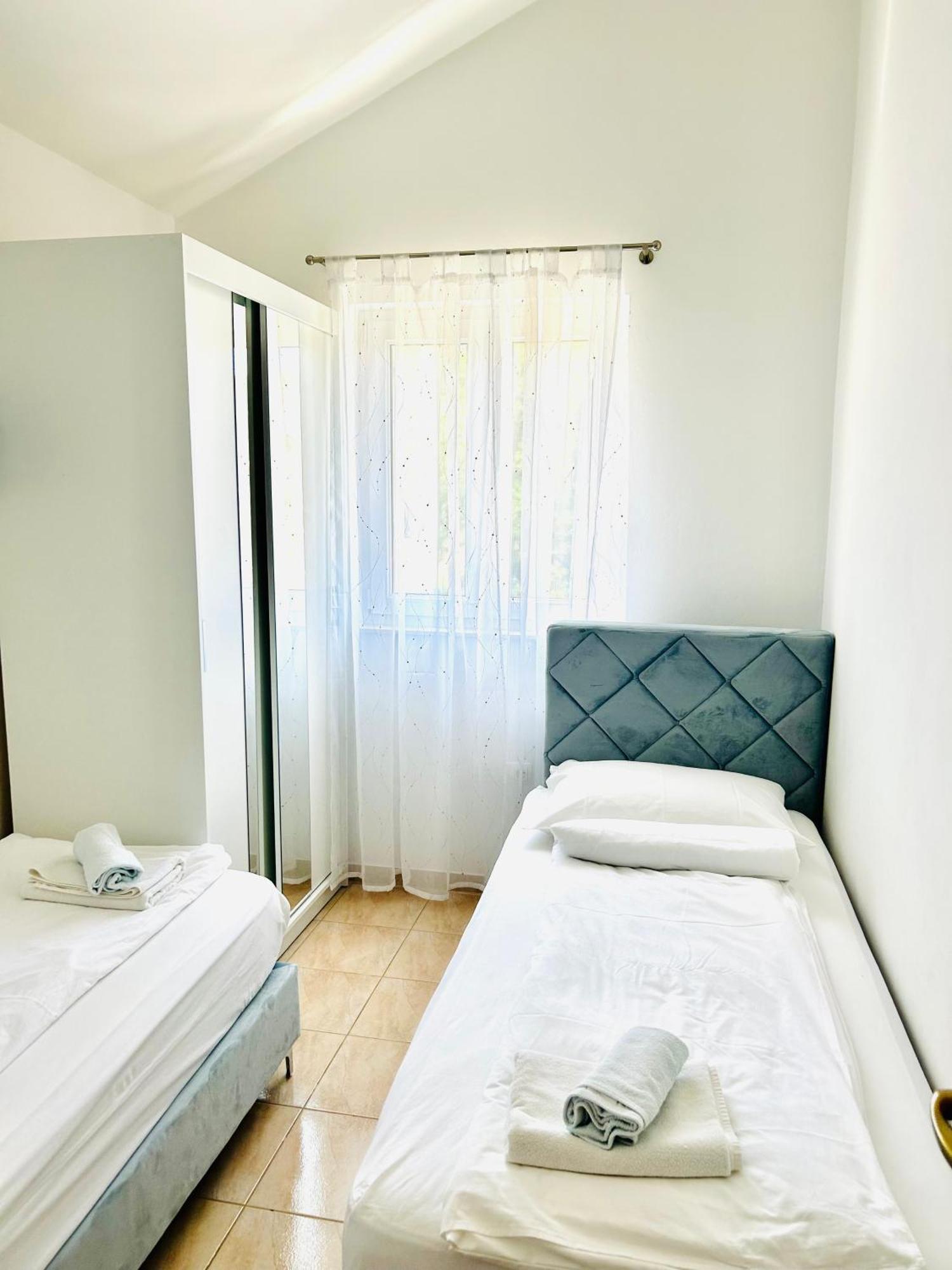 Hvar Vacation Apartment Vrboska